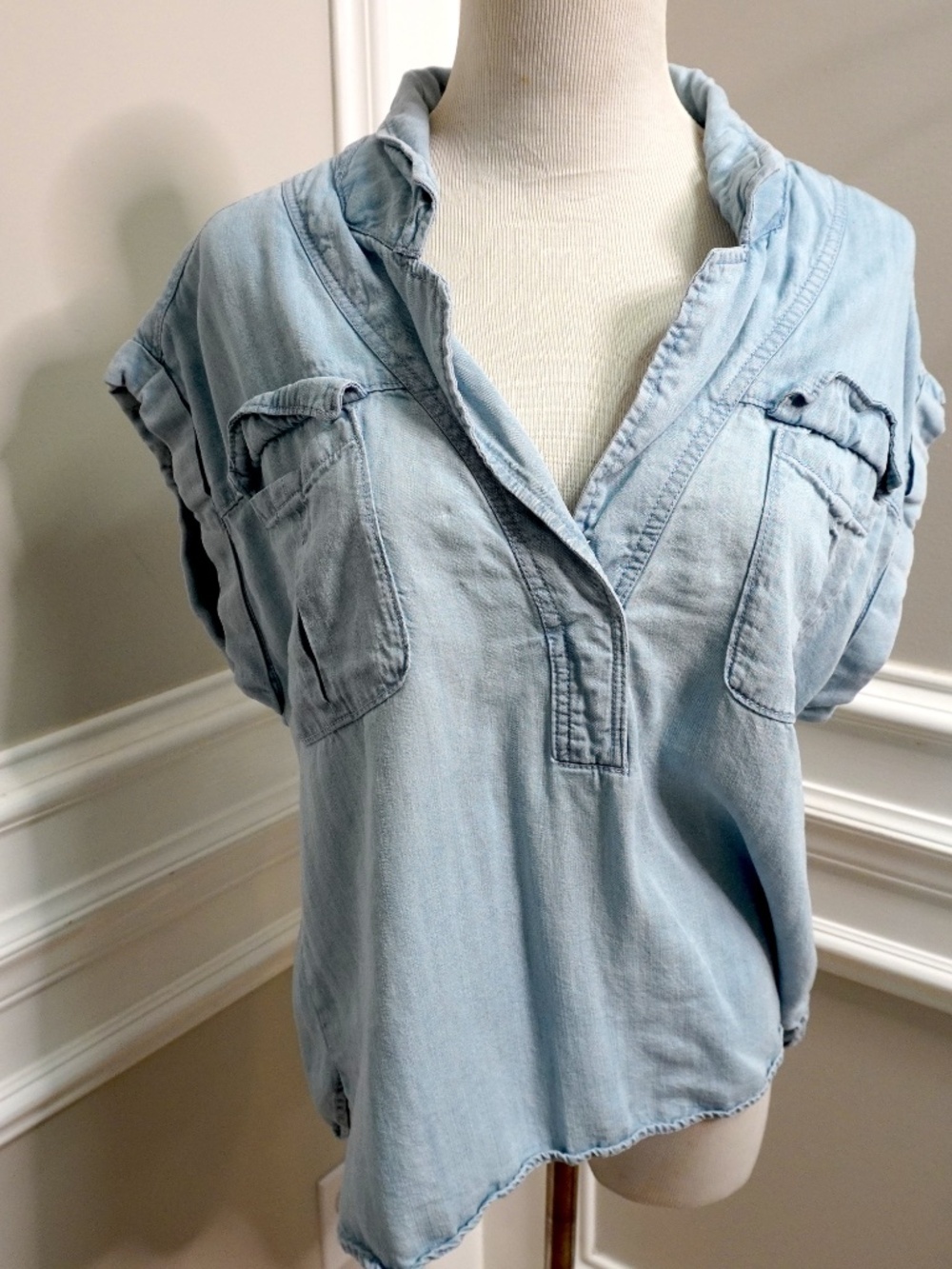 Gavin Denim Short Sleeved Collared Blouse By Velvet Heart, Size M